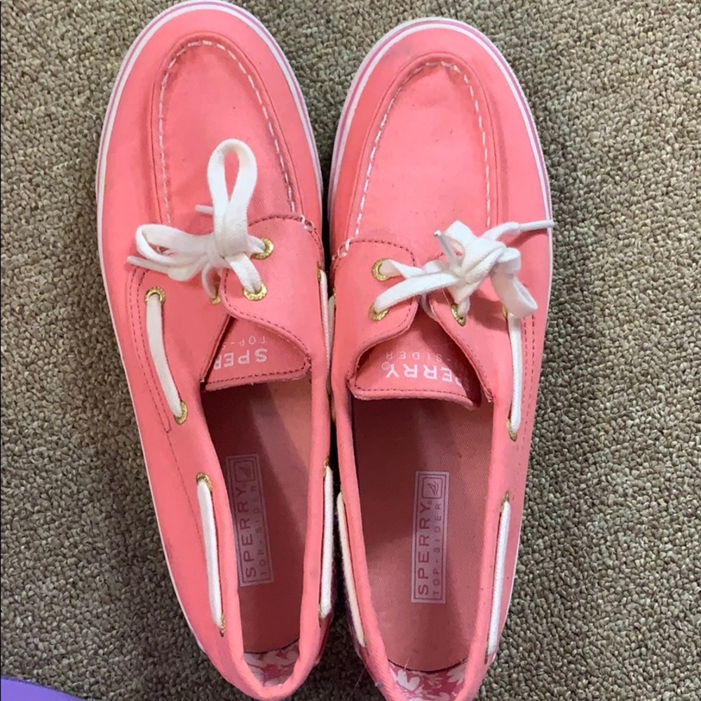 Pink sperrys